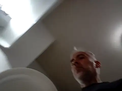 Xoc8  online show from 10-19-25, 10:10