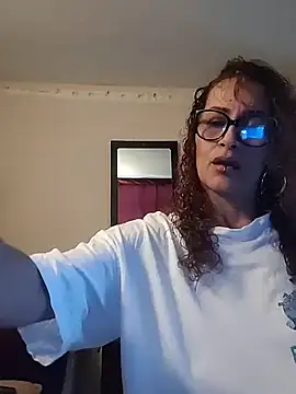 Snapshot of SelenaHouston chatting on 03-03-26, 08:04 SelenaHouston online show from 03-03-26, 08:04