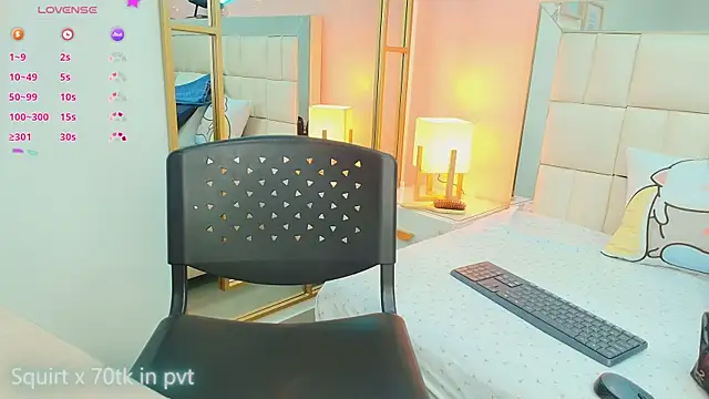 Snapshot of anahi_maite chatting on 12-01-25, 08:58 anahi maite online show from 12-01-25, 08:58