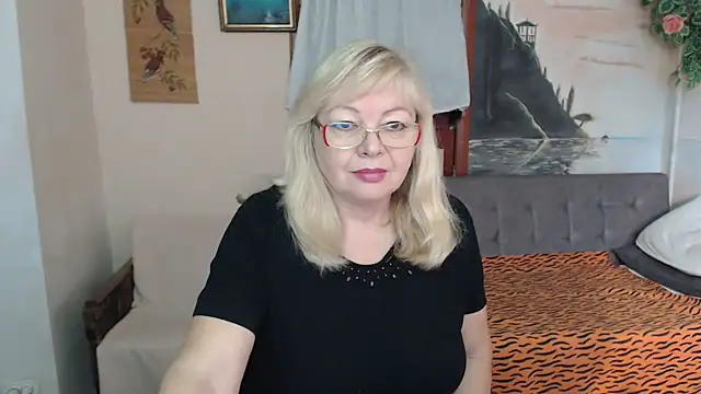 EvelynLoveShy online show from 11-16-25, 11:16