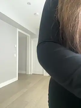 Snapshot of jAsMinE678 chatting on 10-28-25, 06:32 jAsMinE678 online show from 10-28-25, 06:32