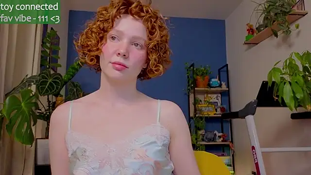 Snapshot of _lightmyfire chatting on 10-12-25, 02:21  lightmyfire online show from 10-12-25, 02:21