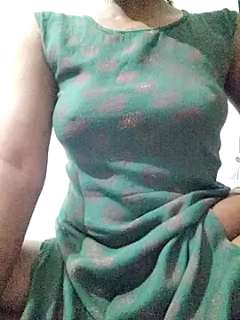 rituporna2004 online show from 11-23-25, 01:33