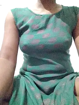 rituporna2004 online show from 12-16-25, 02:38