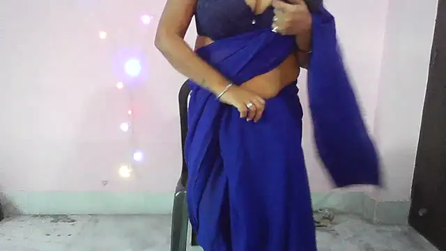 my-laila online show from 11-23-25, 07:30