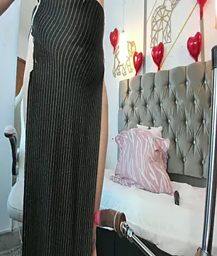 Snapshot of SalmaZaman chatting on 03-16-25, 05:47 SalmaZaman online show from 03-16-25, 05:47