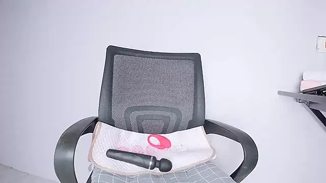 Baenee online show from 01-11-25, 01:32