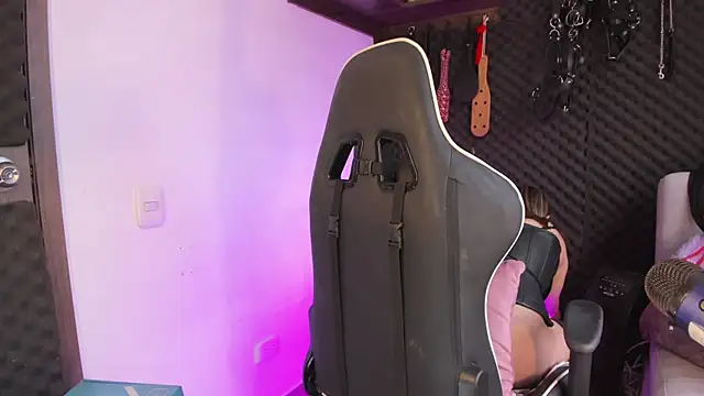 Snapshot of Sara_Mills06 chatting on 12-22-24, 02:49 Sara Mills06 online show from 12-22-24, 02:49