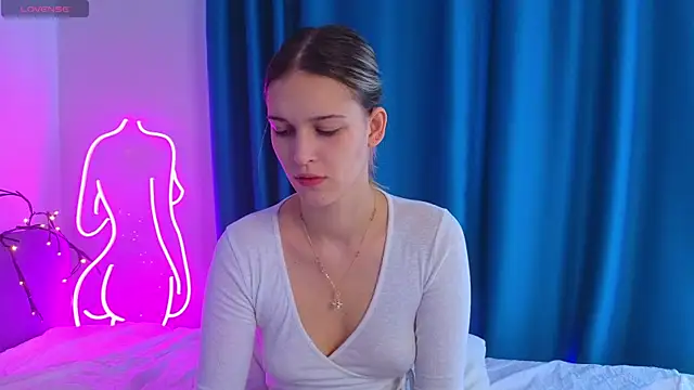 Snapshot of KimberliDean chatting on 02-03-25, 07:29 KimberliDean online show from 02-03-25, 07:29