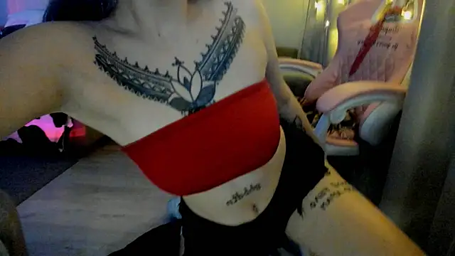 Ledy WWWII online show from 12-10-24, 11:51