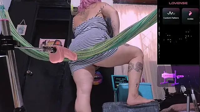 Snapshot of waterfalls_girl chatting on 01-29-25, 09:28 waterfalls girl online show from 01-29-25, 09:28