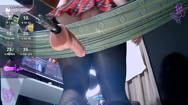 Snapshot of waterfalls_girl chatting on 11-21-25, 12:43 waterfalls girl online show from 11-21-25, 12:43