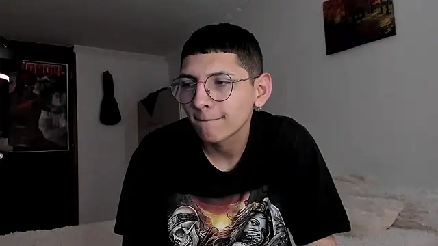 a lejandro 0 8 online show from 12-06-24, 04:06