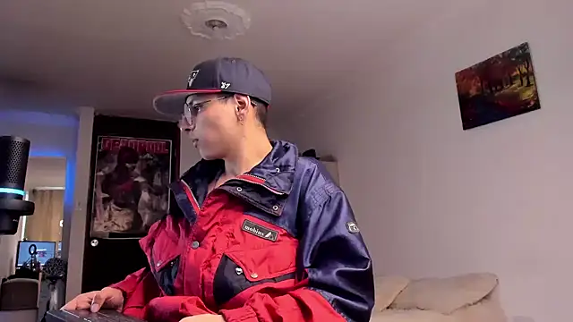 a lejandro 0 8 online show from 12-07-24, 09:00