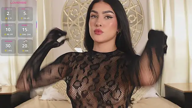 Snapshot of Antonellaparis_ chatting on 10-05-25, 02:32 Antonellaparis online show from 10-05-25, 02:32