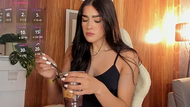 Snapshot of Antonellaparis_ chatting on 11-05-25, 02:33 Antonellaparis online show from 11-05-25, 02:33