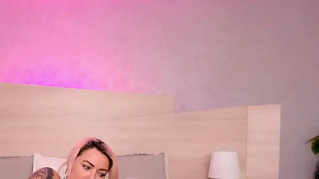 FoxxyClarise online show from 01-30-25, 10:08