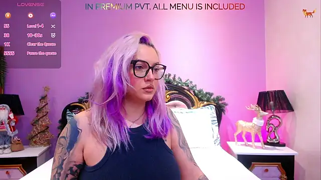 FoxxyClarise online show from 01-14-26, 08:25