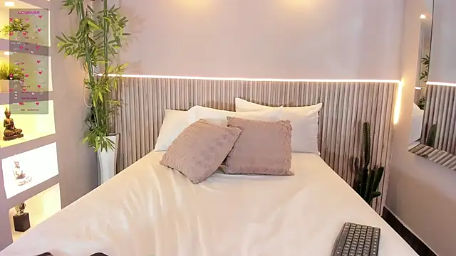 EmmilyCollson online show from 10-12-25, 12:48