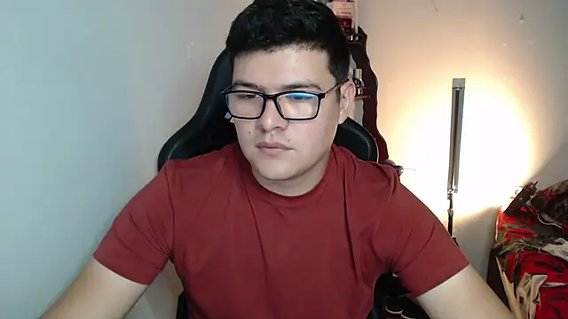 Plug Control online show from 02-21-26, 12:33