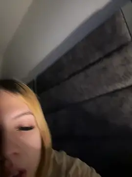 Courtney gonet online show from 12-18-24, 03:15