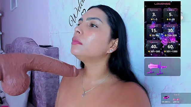 Snapshot of evelinn_belen chatting on 05-21-26, 11:50 evelinn belen online show from 05-21-26, 11:50