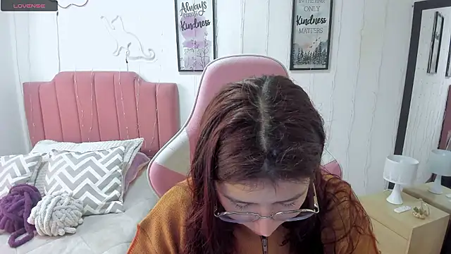 Amy joones online show from 01-12-26, 12:32