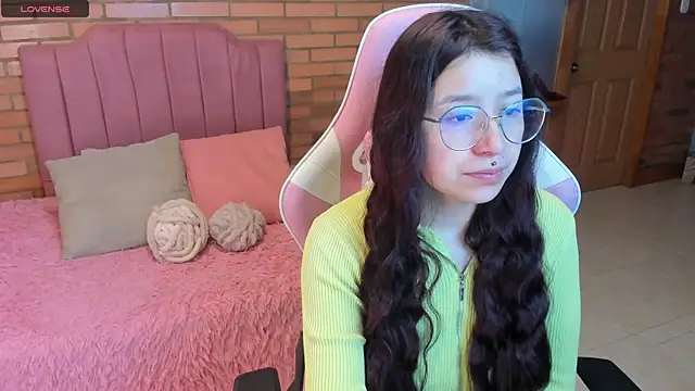 Amy joones online show from 07-28-26, 11:17