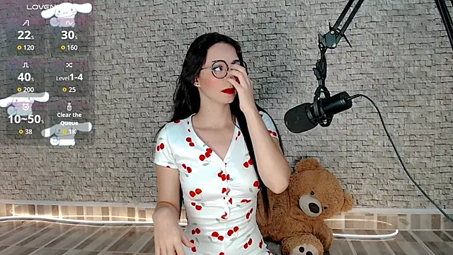 Snapshot of emma_unu chatting on 06-06-26, 03:00 emma unu online show from 06-06-26, 03:00