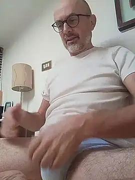 Snapshot of MadProfessor chatting on 11-28-25, 11:57 MadProfessor online show from 11-28-25, 11:57