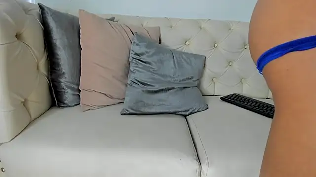 camila-manzur online show from 01-29-25, 10:11