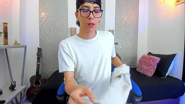 Nikolay Gregori online show from 03-06-25, 04:08