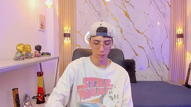 Nikolay Gregori online show from 04-19-26, 03:39