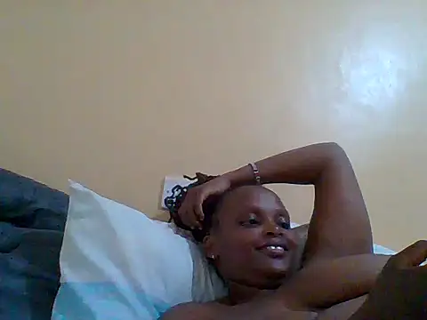 Snapshot of Sexxy-Shie chatting on 02-08-25, 03:31 Sexxy-Shie online show from 02-08-25, 03:31