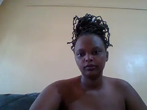 Snapshot of Sexxy-Shie chatting on 02-09-25, 06:11 Sexxy-Shie online show from 02-09-25, 06:11