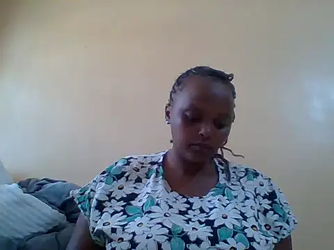 Snapshot of Sexxy-Shie chatting on 02-20-25, 08:39 Sexxy-Shie online show from 02-20-25, 08:39