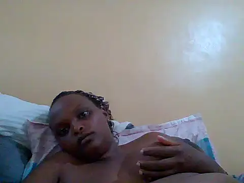 Snapshot of Sexxy-Shie chatting on 02-26-25, 03:30 Sexxy-Shie online show from 02-26-25, 03:30
