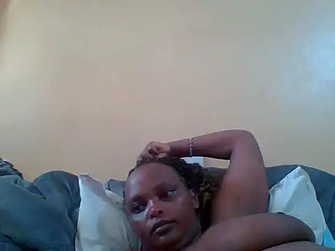 Snapshot of Sexxy-Shie chatting on 03-11-25, 11:55 Sexxy-Shie online show from 03-11-25, 11:55