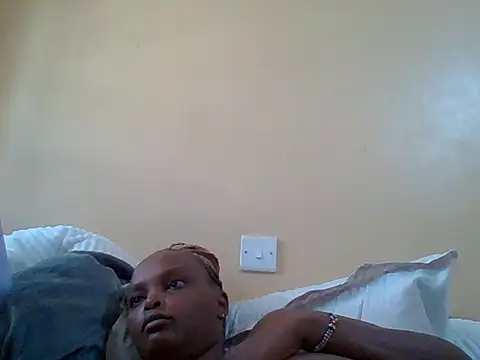 Snapshot of Sexxy-Shie chatting on 03-16-25, 10:11 Sexxy-Shie online show from 03-16-25, 10:11