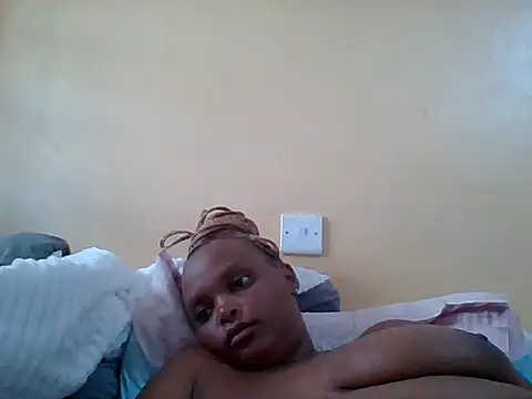 Snapshot of Sexxy-Shie chatting on 03-23-25, 08:26 Sexxy-Shie online show from 03-23-25, 08:26