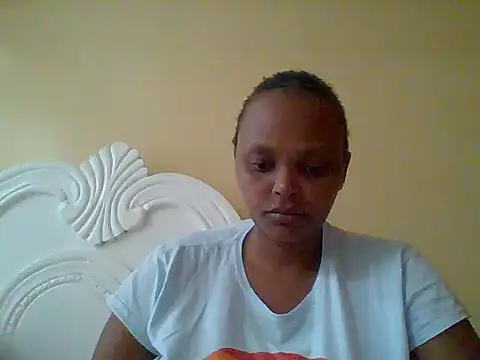 Snapshot of Sexxy-Shie chatting on 09-16-25, 07:31 Sexxy-Shie online show from 09-16-25, 07:31