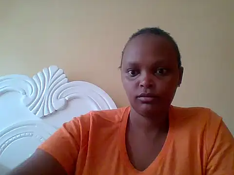 Snapshot of Sexxy-Shie chatting on 09-19-25, 06:48 Sexxy-Shie online show from 09-19-25, 06:48