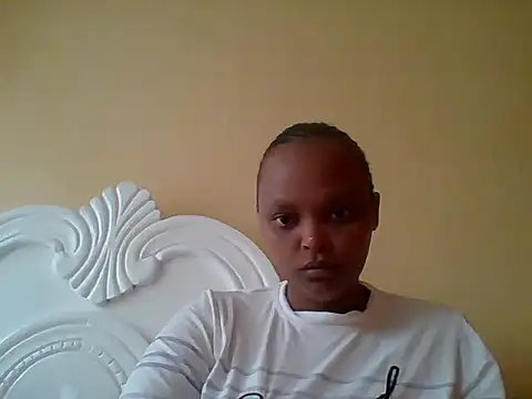 Snapshot of Sexxy-Shie chatting on 09-23-25, 07:33 Sexxy-Shie online show from 09-23-25, 07:33