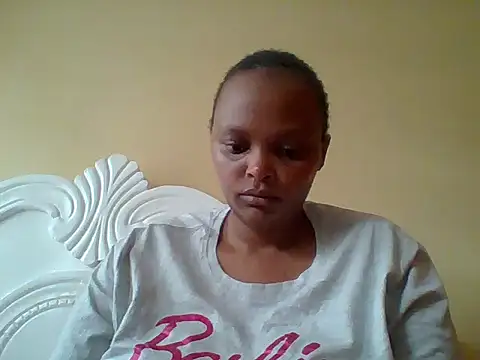 Snapshot of Sexxy-Shie chatting on 10-09-25, 06:33 Sexxy-Shie online show from 10-09-25, 06:33