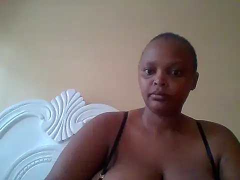 Snapshot of Sexxy-Shie chatting on 11-01-25, 05:42 Sexxy-Shie online show from 11-01-25, 05:42