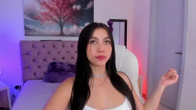 Julianaa Castro  online show from 03-22-25, 11:42