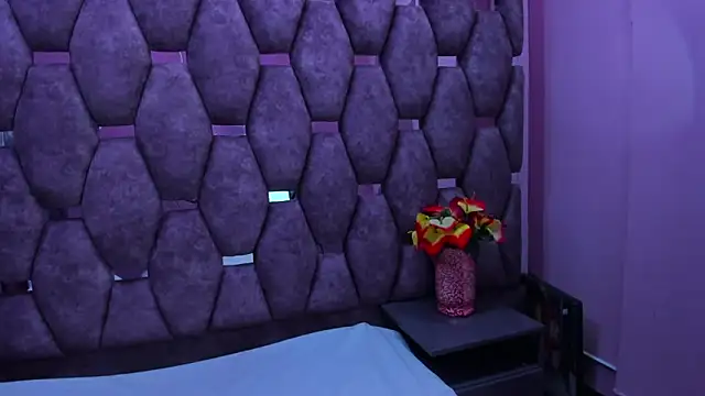 AlaSmith online show from 11-20-25, 01:28