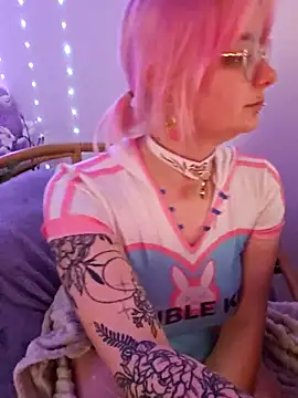 Snapshot of LaskaLeRoomba chatting on 03-22-25, 05:52 LaskaLeRoomba online show from 03-22-25, 05:52