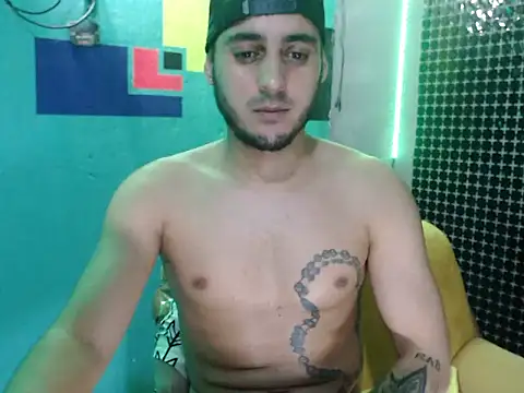 Snapshot of xxxxhotxoxo chatting on 02-11-25, 11:43 xxxxhotxoxo online show from 02-11-25, 11:43