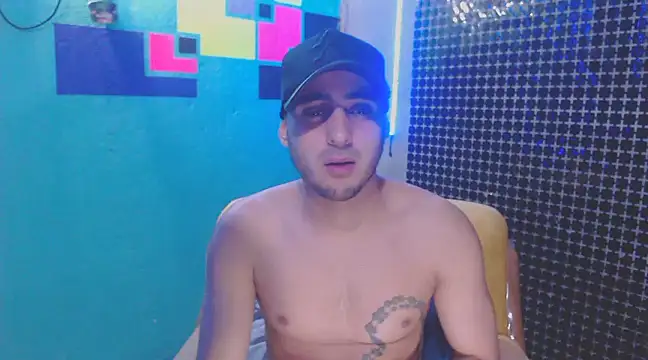 Snapshot of xxxxhotxoxo chatting on 03-10-25, 05:22 xxxxhotxoxo online show from 03-10-25, 05:22